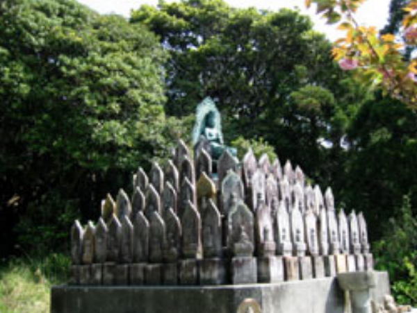 金剛福寺の石像